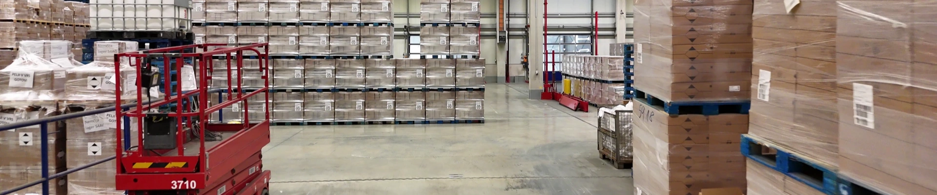 hammesfahr-logistik-header-1920x400-lager-2